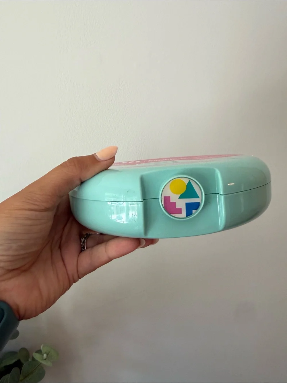 Cosmic Cosmetic Compact Organizer in Aqua with Pink Label CABOODLES